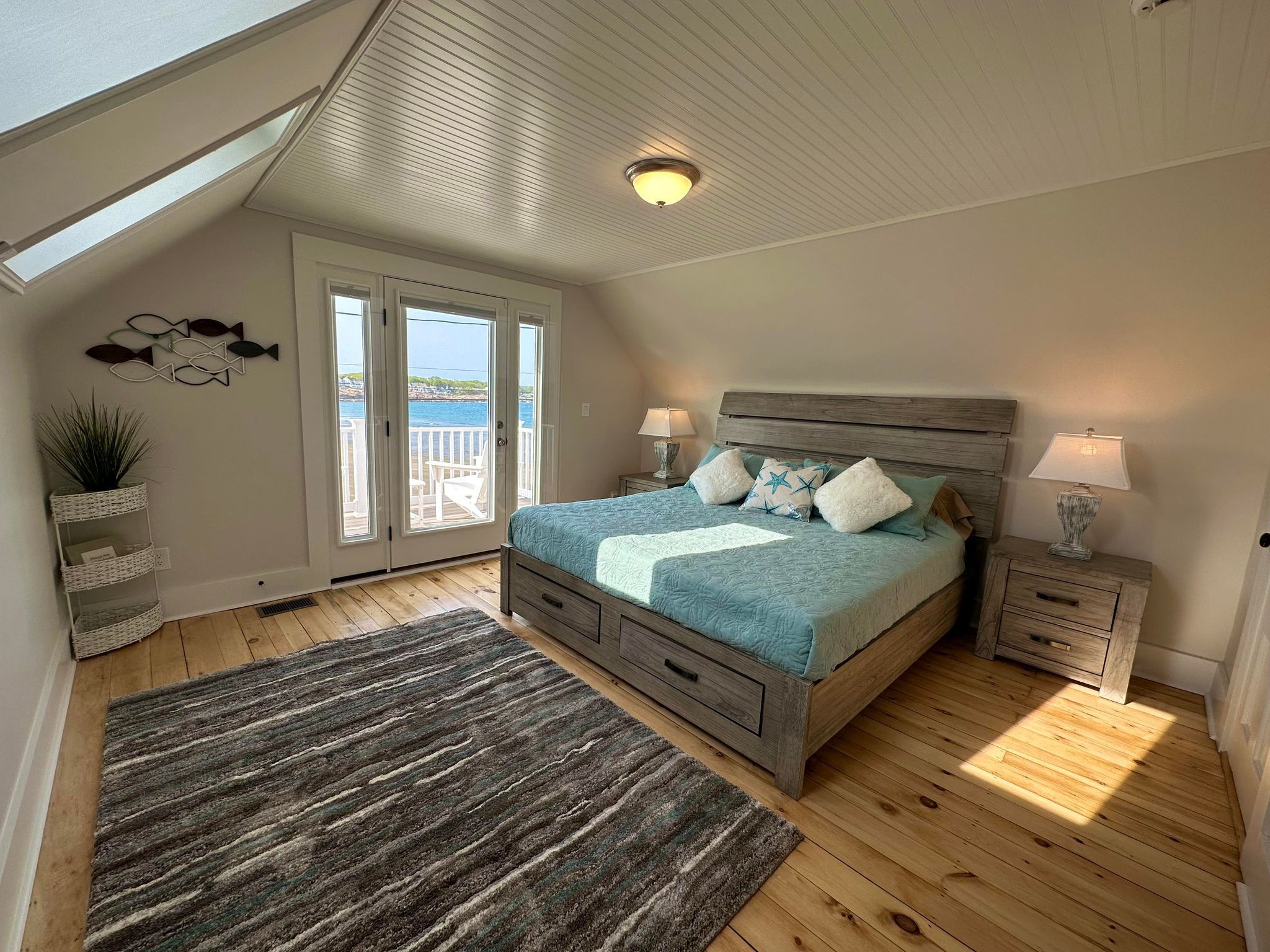 7 多间卧室、熨斗/熨衣板、免费 WiFi、床单