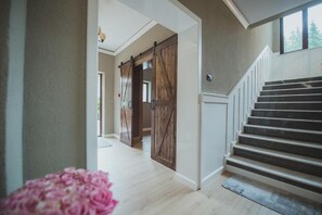 บริเวณประตูทางเข้า