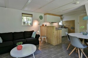 Flat-screen TV, ping pong - Holiday home Bosuil Nunspeet Veluwe (Nunspeet)