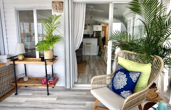 Interior - Key Largo Sunset - Bayside open water - Tropical inspired 3 bed/2 bath (Key Largo)