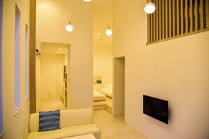 Interior - Seaglass Shirahama (Minamiboso)