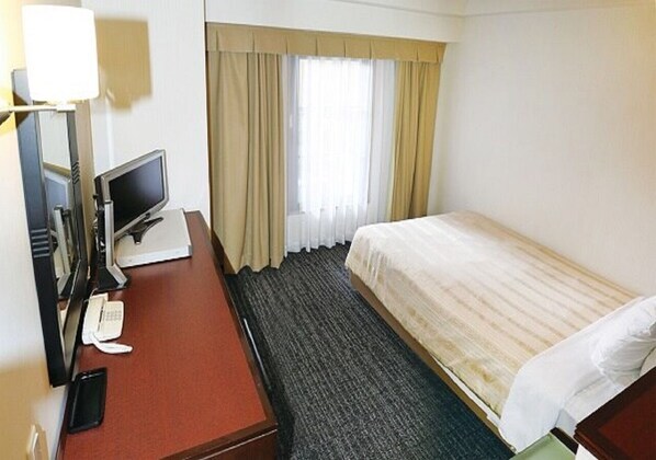 1 bedroom, desk, iron/ironing board, free WiFi - Smoking Standard Single Hotel Brion Naha Stay ov / Naha Okinawa (Naha)