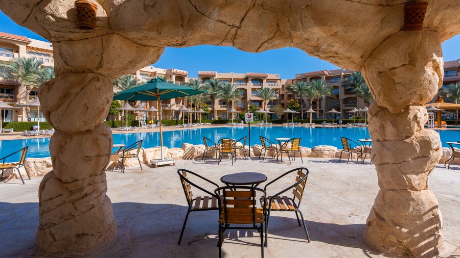 Parrotel Lagoon Waterpark Resort