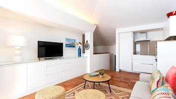 House (1 Bedroom) | Interior