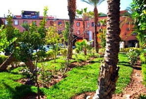 Property grounds - Heart Of Marrakech & 3 BEDROOMS & 3 Swimming Pools (Marrakech)