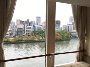 Interior - Triple over 23 square meters  River view  / Osaka Ōsaka (Osaka)