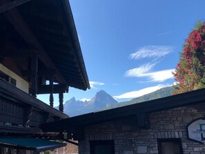 Exterior - Ferienwohnung für 2-4 Personen, 2 Schlafzimmer, Wohnzimmer, Balkon (Bischofswiesen)