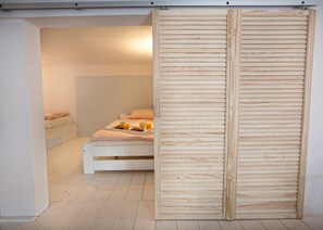 Loft | 2 bedrooms, iron/ironing board, free WiFi, bed sheets