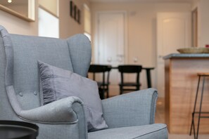 Basic Apartment, 2 Bedrooms, Non Smoking | Living room