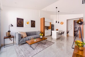 Una Smart TV, Netflix, suelo radiante, servicios de streaming