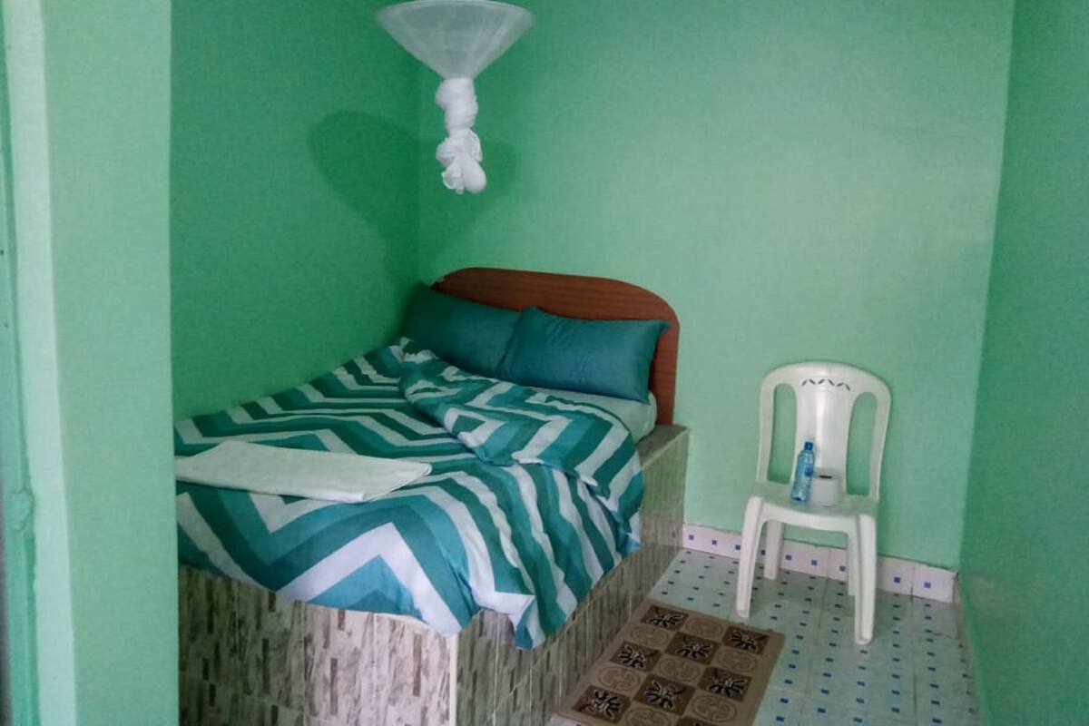 Phòng đơn | Màn/rèm cản sáng, bộ trải giường 
