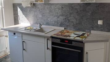 Apartment, 3 Schlafzimmer | Eigene Küche | Mikrowelle, Ofen, Herdplatte, Geschirrspüler