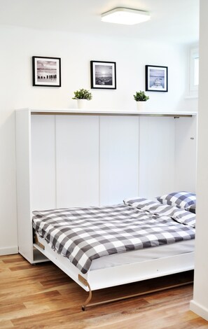 Apartment, 1 Bedroom | 1 bedroom, free WiFi, bed sheets