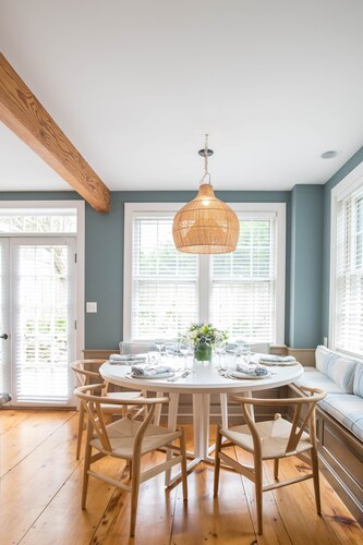 Beautifully Renovated in Town Residence - THE BUNGALOW