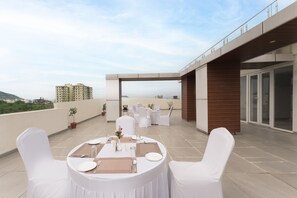 Rooftop terrace - Lords Inn Udaipur (Udaipur)