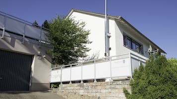 Apartment, 2 Bedrooms | Terrace/patio