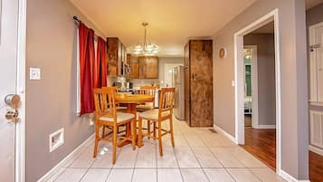 Microwave, coffee/tea maker, toaster