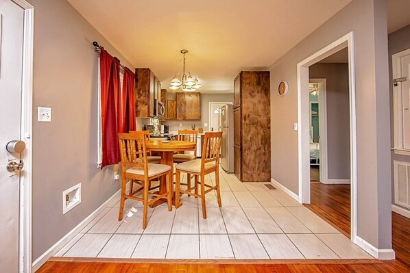 Microwave, coffee/tea maker, toaster