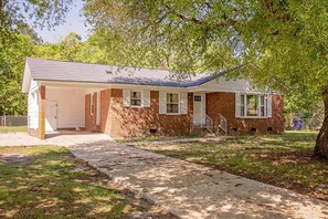 Exterior - The Beckwith Guest House (Spring Lake)
