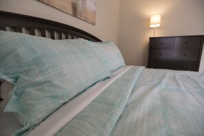 3 bedrooms, iron/ironing board, free WiFi, bed sheets - The 2020 Bradley Inn II (Harker Heights)