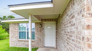 Unclassified image, 3 of 28, button - The 2020 Bradley Inn A (Harker Heights)