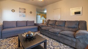 Unclassified image, 4 of 28, button - The 2020 Bradley Inn A (Harker Heights)