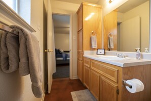 Bathtub