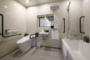 Universal Triple Room, Non Smoking (25 sqm) | Bathroom | Free toiletries, hair dryer, slippers, electronic bidet - Nest Hotel Hiroshima Ekimae (Hiroshima)