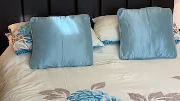 Double Room | 1 bedroom, individually decorated, individually furnished