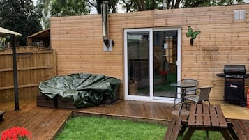 Apartment, 2 Bedrooms | Terrace/patio
