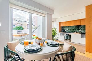 City-Apartment, 2 Schlafzimmer | Wohnbereich