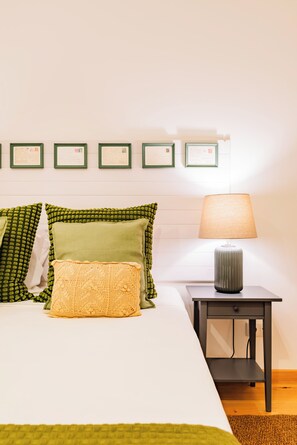 City-Apartment, 2 Schlafzimmer | 2 Schlafzimmer, kostenloses WLAN, Bettwäsche