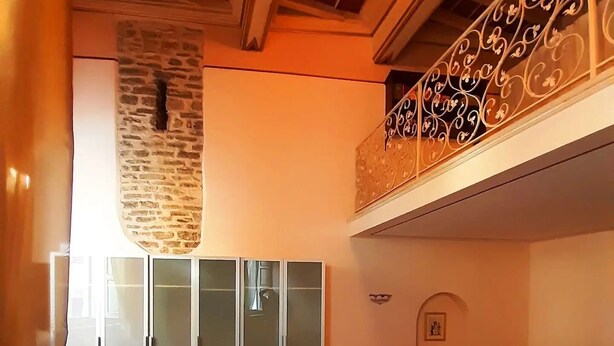 Uklassifisert bilde, 1 av 17, knapp