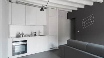 Appartement, 1 chambre (Via Palermo 18) | Cuisine privée | Réfrigérateur, plaque de cuisson, machine à expresso