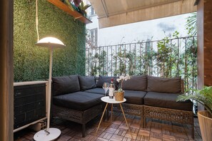 Studio Apartment, Via San Carpoforo 4 | 테라스/파티오