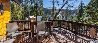 Tree Haven on ainutlaatuinen vuorikoti, jossa on runsaasti tilaa koko perheelle