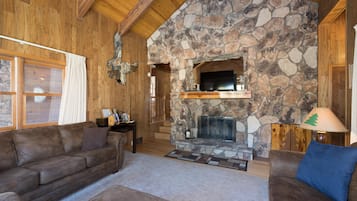 TV, fireplace, DVD player