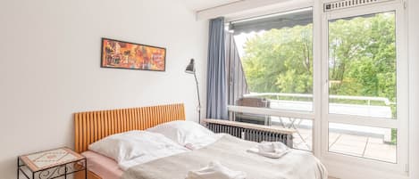 1 bedroom, WiFi, bed sheets