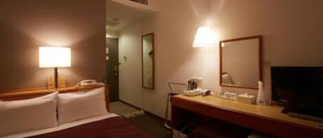 1 bedroom, desk, free WiFi, bed sheets