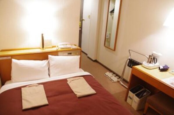 1 chambre, bureau, Wi-Fi gratuit, draps fournis