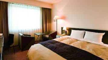 1 bedroom, desk, free WiFi, bed sheets