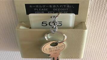 1 bedroom, desk, free WiFi, bed sheets