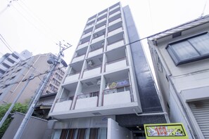 Exterior - Umeda Sky Tower 302 (Osaka)