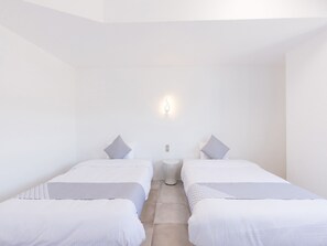 1 bedroom, iron/ironing board, free WiFi, bed sheets - CaveStyleTwinRoom / Yokosuka Kanagawa (Yokosuka)