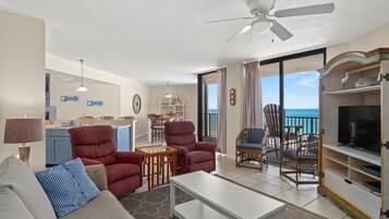 Condo, 1 King Bed with Sofa bed (Aquavista 405e) | Living room
