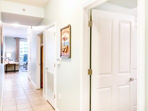 Condo (Shores Of Panama 1409) | Interior