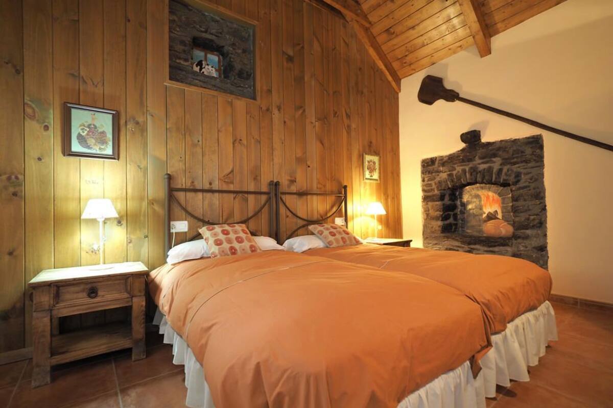 Casa, 2 quartos | Berços (sobretaxa), roupa de cama