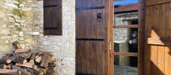 Cozy   Brown   House