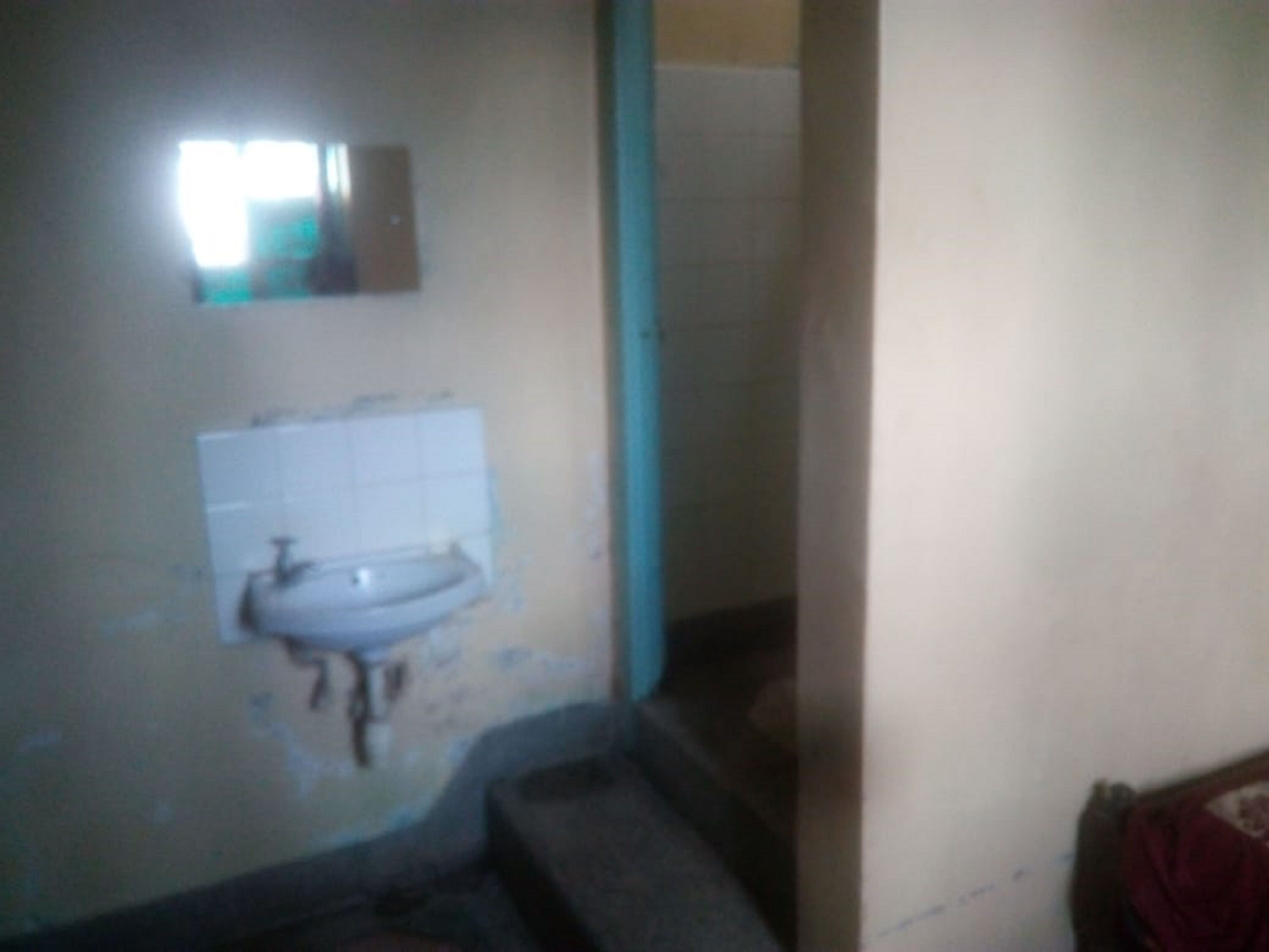 Single Room | Bathroom sink