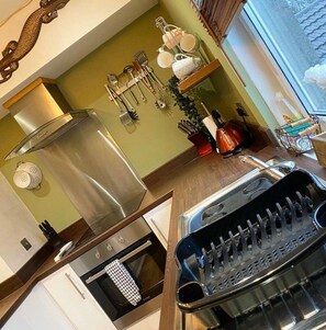 公寓, 多张床 | 私人厨房 | 冰箱、微波炉、烤箱、炉灶